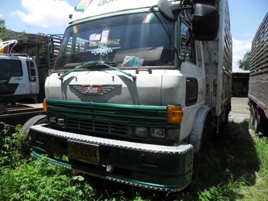 ขายรถ 10 ล้อเพลาเดียว HINO KT 725 เครื่อง HO7D สวยๆ 195 แรงกระบะตอกเหล็กสวยมากทะเบียนเต็ม