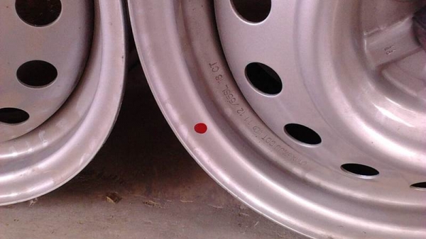 ล้อเดิมพร้อมยางขอบ 14 ถอดจากรถโตโยต้าวีออสป้ายแดง