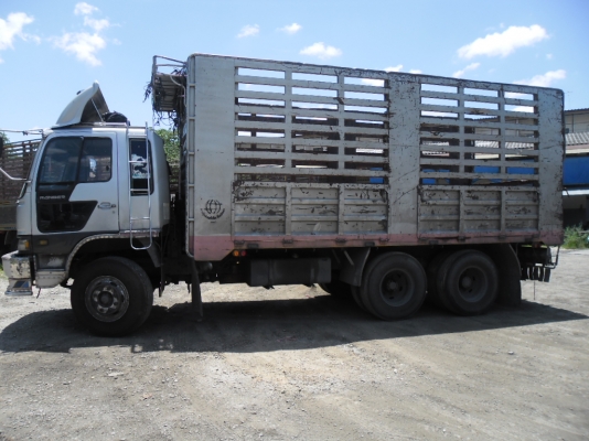 ขายรถบรรทุก 10 ล้อเพลาเดียว HINO FL177 เคื่อง HO7D หัวเครื่องยังไม่ลงเล่มสวยทะเบียนเต็มยางใหม่ 10 เส้น