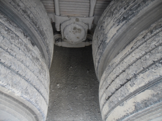 ขายรถบรรทุก 10 ล้อเพลาเดียว HINO FL177 เคื่อง HO7D หัวเครื่องยังไม่ลงเล่มสวยทะเบียนเต็มยางใหม่ 10 เส้น