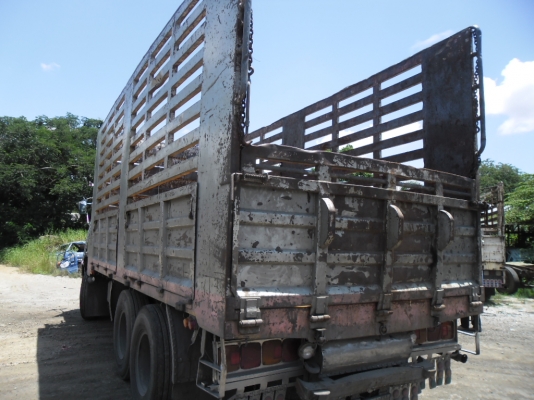 ขายรถบรรทุก 10 ล้อเพลาเดียว HINO FL177 เคื่อง HO7D หัวเครื่องยังไม่ลงเล่มสวยทะเบียนเต็มยางใหม่ 10 เส้น