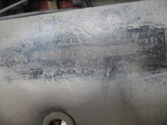 ขายรถบรรทุก 10 ล้อเพลาเดียว HINO FL177 เคื่อง HO7D หัวเครื่องยังไม่ลงเล่มสวยทะเบียนเต็มยางใหม่ 10 เส้น