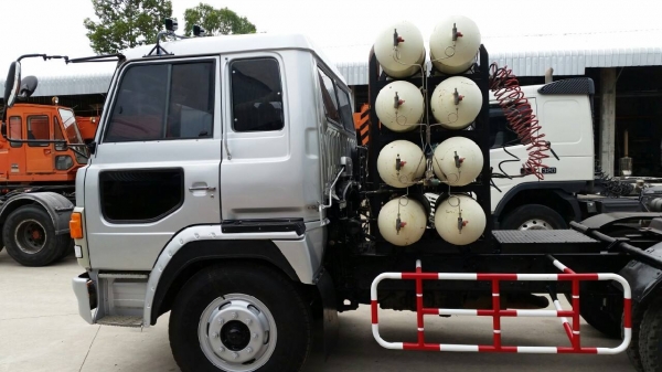 HINO 10 ล้อ หัวลาก