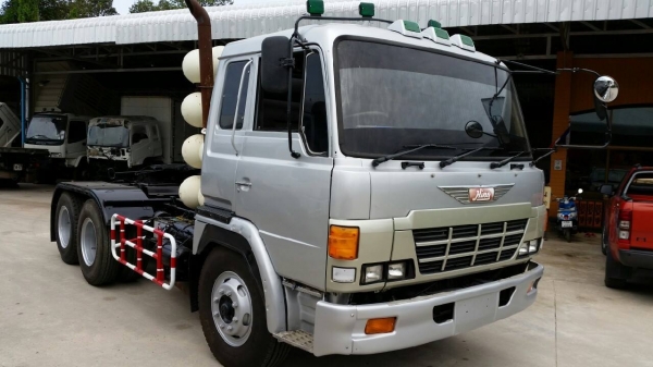 HINO 10 ล้อ หัวลาก