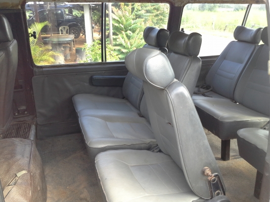 ขายรถตู้ Toyota  Hiace ตาหวาน