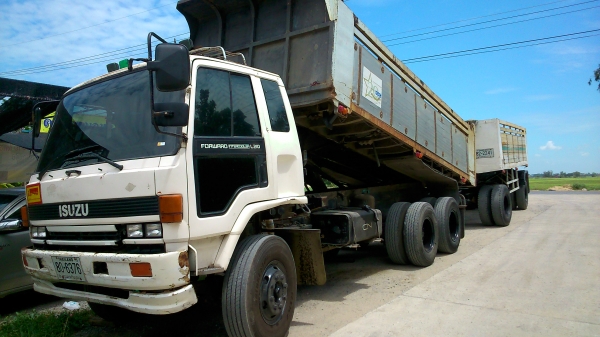 อีซุซุร็อค210พ่วง18ล้อดั้มลูกซุ่นชัยสวยๆ