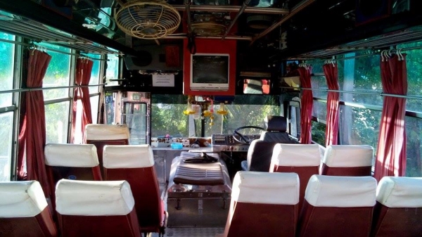 ขายรถบัสโดยสาร พร้อมคิว สายชัยภูมิ-บัวใหญ่ หรือ จะซื้อเฉพาะรถก็ได้