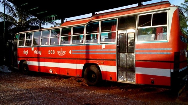 ขายรถบัสโดยสาร พร้อมคิว สายชัยภูมิ-บัวใหญ่ หรือ จะซื้อเฉพาะรถก็ได้