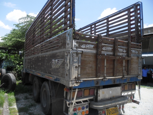 ขายรถบรรทุ 10 ลัอเพลาเดียว HINO FM 226 เพลาเดียวเครื่อง EP 100 TURBO สวยๆทะเบียนเต็ม