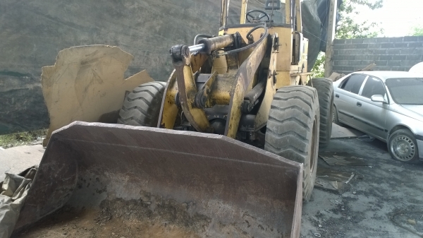 รถตักล้อยางCAT916 รถจอดไว้ในโกดังเก็บของ...ใช้งานได้ปกติ