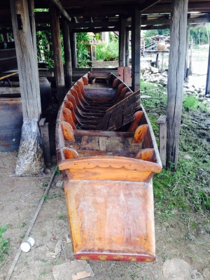 ขายเรือไม้สัก ขนาด 3 วา 2 พร้อมเครื่อง ซูซูกิ 3สูบ