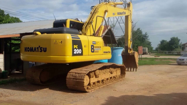 ขายดาว์นรถแบ็คโฮ KOMATSU PC200-8 serial 315xxx ไมล์ชั่วโมง 4,9xx