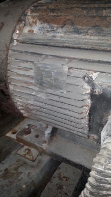 ขายปั๊มลมสกรู 120 แรงม้าพร้อมแอร์ดายเออร์ราคาชุดละ 180,000 บาทมี 2 ชุดทดลองได้