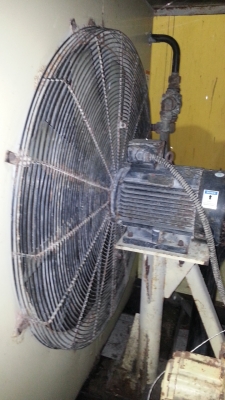 ขายปั๊มลมสกรู 120 แรงม้าพร้อมแอร์ดายเออร์ราคาชุดละ 180,000 บาทมี 2 ชุดทดลองได้