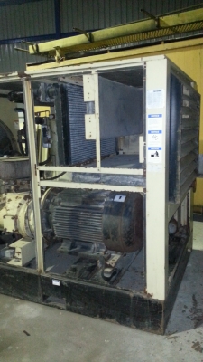 ขายปั๊มลมสกรู 120 แรงม้าพร้อมแอร์ดายเออร์ราคาชุดละ 180,000 บาทมี 2 ชุดทดลองได้