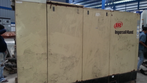 ขายปั๊มลมสกรู 120 แรงม้าพร้อมแอร์ดายเออร์ราคาชุดละ 180,000 บาทมี 2 ชุดทดลองได้