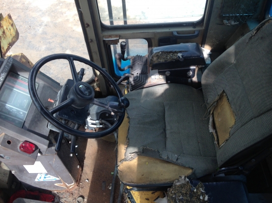 ขายรถตัก Komatsu WA350-1 ; รถเก่าญี่ปุ่น  สภาพสวย สนใจติดต่อ 081-9485494