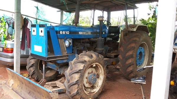 ***ขายแล้วครับขอบคุณ Truck2hand ขายรถไถ2เพลา FORD 6610 เสื้อลาย 2เพลาZF 4WD เครื่องE1NN-6015 85HP 4สูบ เสื้อลาย เครื่องดีสตาร์ทติดง่าย แน่นดีแรงดี ปั้มแบนปั้มดีแรงดีไอดีกลม เกียร์D2NN7006F แน่นดีเกียร์ดีไม่หลุด ท้าย E1NN 4024-EA ท้ายใหญ่ดี คานหน้าZF สภาพด ***ขายแล้วครับขอบคุณ Truck2hand ขายรถไถ2เพลา FORD 6610 เสื้อลาย 2เพลาZF 4WD เครื่องE1NN-6015 85HP 4สูบ เสื้อลาย เครื่องดีสตาร์ทติดง่าย แน่นดีแรงดี ปั้มแบนปั้มดีแรงดีไอดีกลม เกียร์D2NN7006F แน่นดีเกียร์ดีไม่หลุด ท้าย E1NN 4024-EA ท้ายใหญ่ดี คานหน้าZF สภาพด