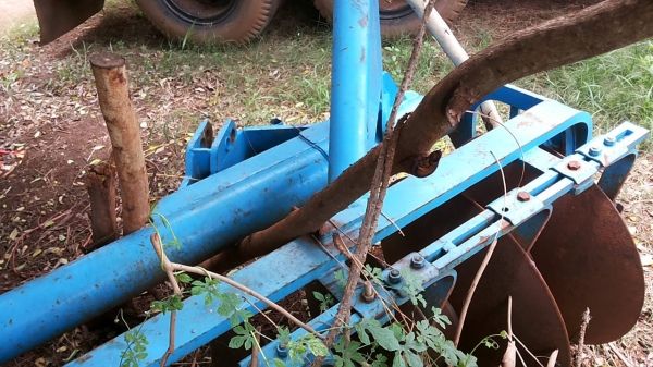 ***ขายแล้วครับขอบคุณ Truck2hand ขายรถไถ2เพลา FORD 6610 เสื้อลาย 2เพลาZF 4WD เครื่องE1NN-6015 85HP 4สูบ เสื้อลาย เครื่องดีสตาร์ทติดง่าย แน่นดีแรงดี ปั้มแบนปั้มดีแรงดีไอดีกลม เกียร์D2NN7006F แน่นดีเกียร์ดีไม่หลุด ท้าย E1NN 4024-EA ท้ายใหญ่ดี คานหน้าZF สภาพด ***ขายแล้วครับขอบคุณ Truck2hand ขายรถไถ2เพลา FORD 6610 เสื้อลาย 2เพลาZF 4WD เครื่องE1NN-6015 85HP 4สูบ เสื้อลาย เครื่องดีสตาร์ทติดง่าย แน่นดีแรงดี ปั้มแบนปั้มดีแรงดีไอดีกลม เกียร์D2NN7006F แน่นดีเกียร์ดีไม่หลุด ท้าย E1NN 4024-EA ท้ายใหญ่ดี คานหน้าZF สภาพด