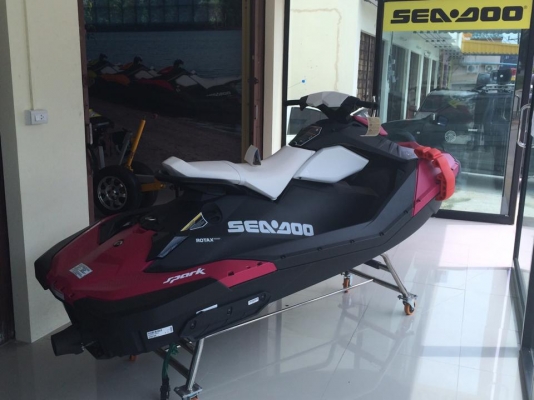 ขาย seadoo spark 2 ที่นั่ง ใหม่  085-5946118