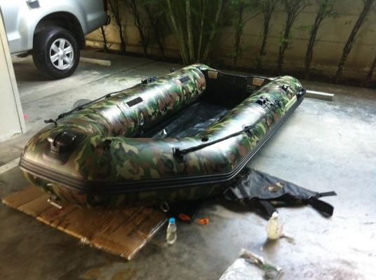 เพื่อนฝากขายเรือยางอุปกรณ์ครบๆ