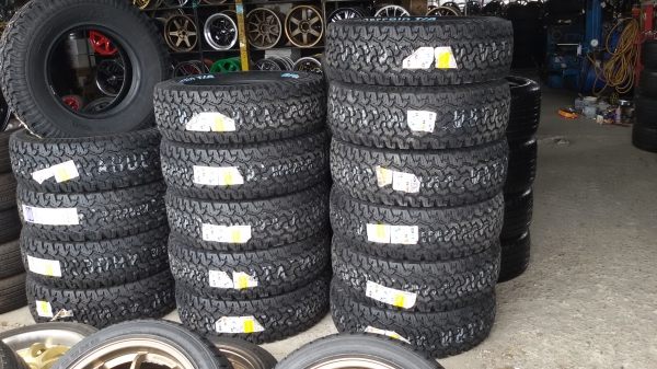 ขายยางใหม่BF 265 75 16 เส้นละ7500