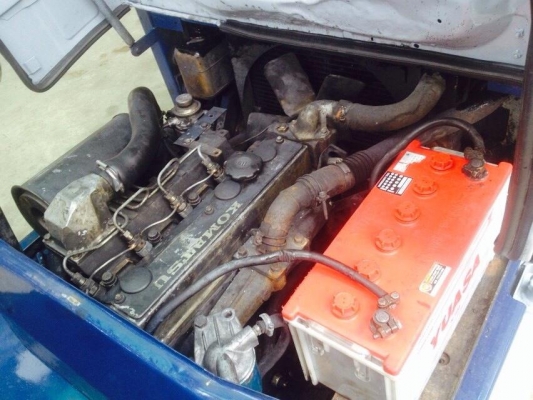 ขายด่วนน!! KOMATSU รุ่น 11 FD25 เสา 4 เมตร เกียร์ Manual