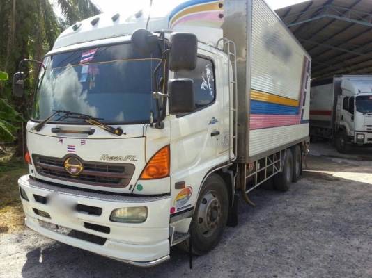 รถฮีโน่ 10 ล้อ ตู้เย็น FL1J 220 แรงม้า. ปี 47 สนใจติดต่อ 081 - 6079515 รถฮีโน่ 10 ล้อ ตู้เย็น FL1J 220 แรงม้า. ปี 47 สนใจติดต่อ 081 - 6079515