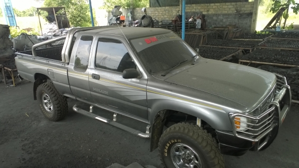 คานแข็ง 4X4 คานแข็ง TOYOTA LN90 รถแปลง บิ้วใหม่ สวย..ลงเล่มแล้ว