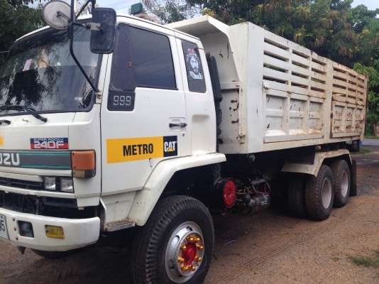 ขาย10ล้อRocky240กระบะดั้ม ช่วงล่าง คัตซีใหญ่ ยางใหม่10เส้น