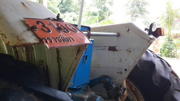 ขายรถไถ ฟร์อด T1 68 ใบดันหน้า ผานหลัง7 สภาพพร้อมใช้งาน เครื่องฟิตใหม่ เล่มทะเบียนพร้อมโอน สภาพดี ใช้งานปกติ