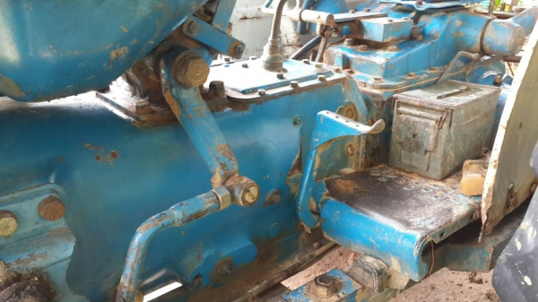 ขายรถไถ ฟร์อด T1 68 ใบดันหน้า ผานหลัง7 สภาพพร้อมใช้งาน เครื่องฟิตใหม่ เล่มทะเบียนพร้อมโอน สภาพดี ใช้งานปกติ