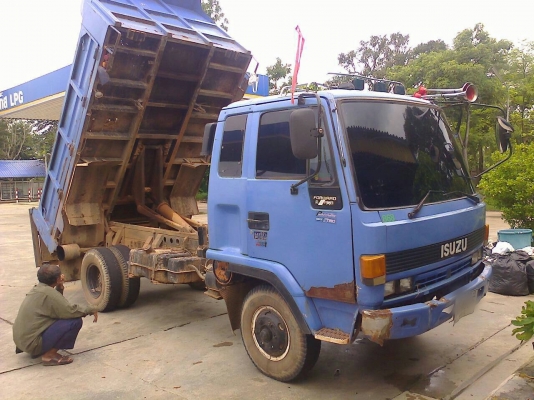 ขาย 6ล้อ ดั๊มพ์ ISUSU