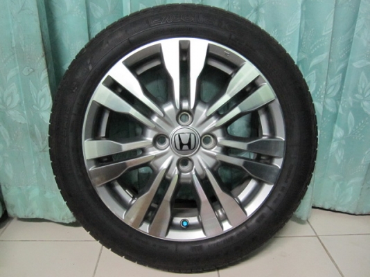 ขายล้อแม็กพร้อมยาง Honda City ตัวท๊อป ขอบ 16 สภาพใหม่ๆ