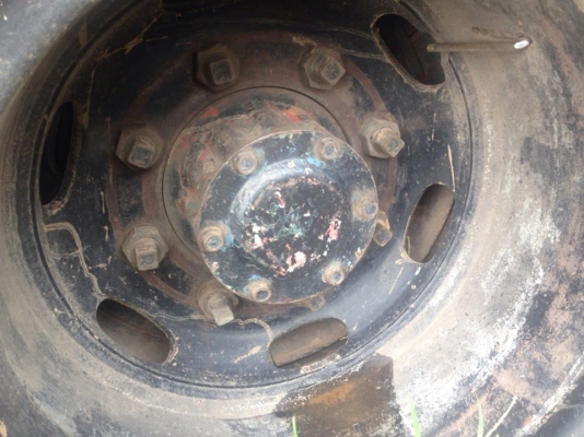 **460,000 บ.ต่อรอง**ขาย10ล้อเพลาเดียวล่อง ISUZU JCM วางเครื่อง6BF1-185HP เครื่องแรง แน่น แห้งดี เกียร์ดีไม่หลุด ช่วงล่างเพลาเดียวเดิมคัสซีสวยเดิม ไม่ปะไม่ดาม กระบะไม้สภาพดี พื้นดีคอกไม้ดีไม่ผุ หัวเก๋งเดิมสภาพใช้ได้ มีผุนิด มีสีลอกบ้าง ภายในพอใช้ไม่สวยต้อง **460,000 บ.ต่อรอง**ขาย10ล้อเพลาเดียวล่อง ISUZU JCM วางเครื่อง6BF1-185HP เครื่องแรง แน่น แห้งดี เกียร์ดีไม่หลุด ช่วงล่างเพลาเดียวเดิมคัสซีสวยเดิม ไม่ปะไม่ดาม กระบะไม้สภาพดี พื้นดีคอกไม้ดีไม่ผุ หัวเก๋งเดิมสภาพใช้ได้ มีผุนิด มีสีลอกบ้าง ภายในพอใช้ไม่สวยต้อง