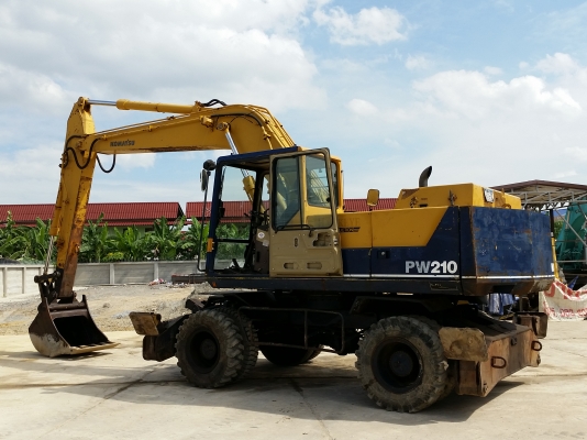 มาใหม่ ขายรถขุดล้อยาง KOMATSU PW210-1 สภาพสวยมาก รถนอก พึ่งถึงไทย ไม่เคยใช้งานในไทย