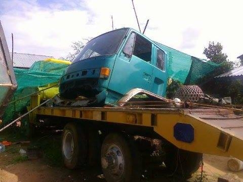 ***ขายแล้วครับขอบคุณ Truck2hand ขาย10ล้อ2เพลาท้ายลาดขึ้นแบคโฮ200 NISSAN เรียล เครื่องNISSAN PD6-180HP เครื่องดี สตาร์ทติดใช้งานได้ แรงดี ช่วงล่าง2เพลาใหญ่UD คัสซีสวยเดิมไม่ปะไม่ดาม สโลวกลาง หางท้ายลาดขึ้นแบคโฮสภาสวย พื้นดีไม่ผุ เหล็กหนาแข็งแรง หัวเก๋