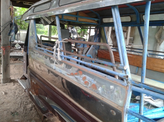 ขายสามล้อตุ๊กๆพร้อมใช้งาน ขายสามล้อตุ๊กๆพร้อมใช้งาน