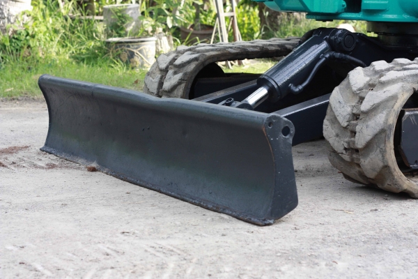 ขายรถแม็คโคร ติดต่อ 086-775-7900, 086-324-1992 ขายรถแม็คโคร ติดต่อ 086-775-7900, 086-324-1992