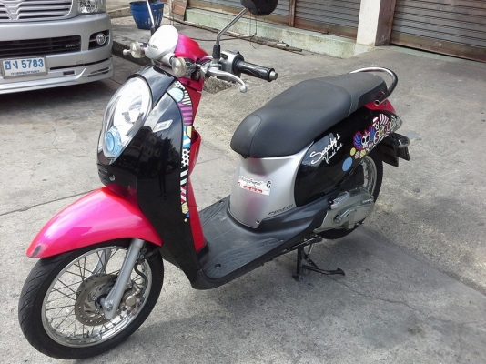 Scoopy i ปี 54  สีชมพู ขาว หลุดจำนำ เอกสารจำนำครบ ต่อภาษี พรบ.ได้ปกติ รถสวย
