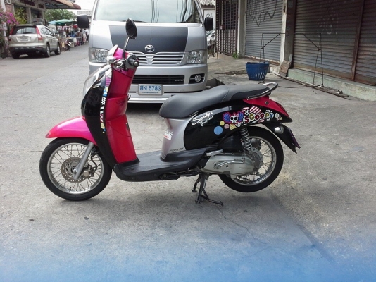 Scoopy i ปี 54  สีชมพู ขาว หลุดจำนำ เอกสารจำนำครบ ต่อภาษี พรบ.ได้ปกติ รถสวย