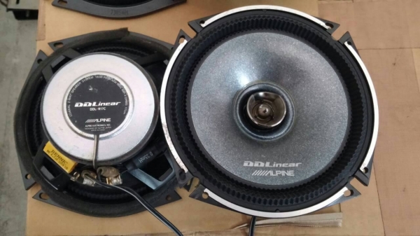 ลำโพง Alpine แกนร่วมสองทาง ขนาด 6.5" เสียงนุ่มใส เบสแน่นๆ