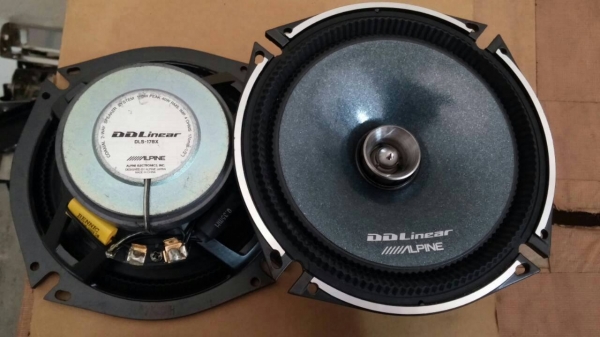 ลำโพง Alpine แกนร่วมสองทาง ขนาด 6.5" เสียงนุ่มใส เบสแน่นๆ