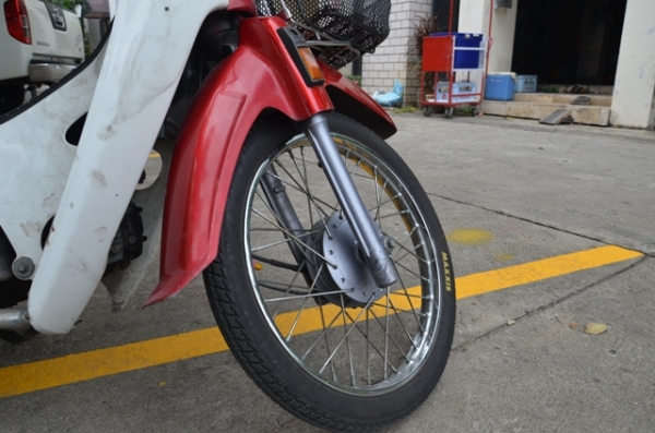 ขาย HONDA DREAM ดรีม ก้นมน สตาร์ทมือ ปี35 ทะเบียนไม่ขาด มีเล่มครบ แต่ไม่โอน 8600 บาท ขาย HONDA DREAM ดรีม ก้นมน สตาร์ทมือ ปี35 ทะเบียนไม่ขาด มีเล่มครบ แต่ไม่โอน 8600 บาท