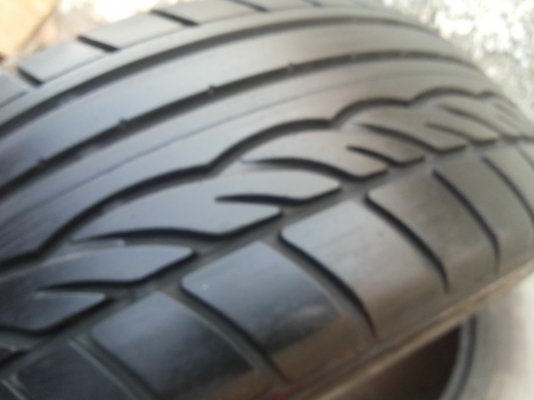 ขายยาง205/55/16 ปี 11 DUNLOP SP01 1 ชุด