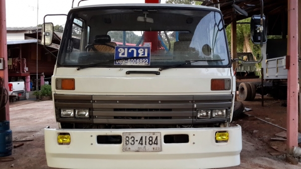 ขาย 6  ล้อ ติดเครน