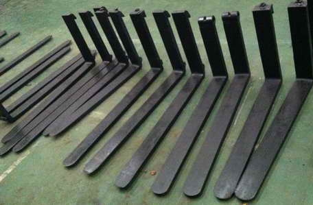 ขาย งารถโฟล์คลิฟท์ มีหลายขนาด สภาพดี ราคาถูก