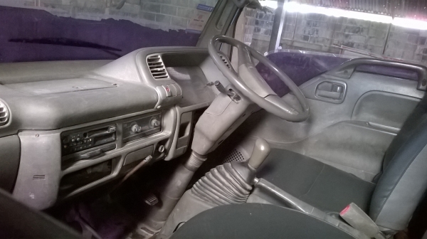 ขายด่วนISUZU NKR เครื่อง4BG  130 แรง ดั้มสภาพดี คัสซีดี ติด F แล้ว ยางดีพร้อมใช้งานได้เลย