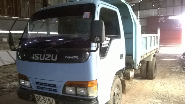 ขายด่วนISUZU NKR เครื่อง4BG  130 แรง ดั้มสภาพดี คัสซีดี ติด F แล้ว ยางดีพร้อมใช้งานได้เลย