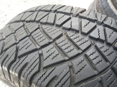 ขายยาง265/70/15 ปี 3510 MICHELIN LATITUDE 1 ชุด